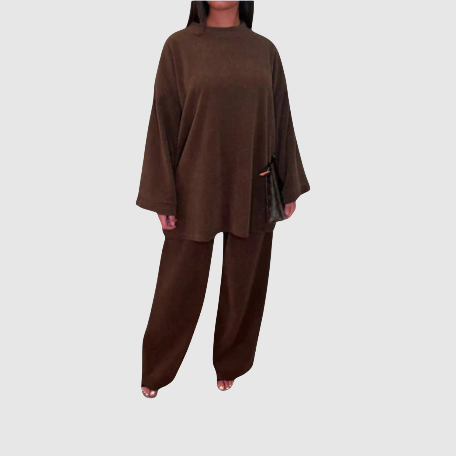 Natálie – Volný kostým v neformálním stylu