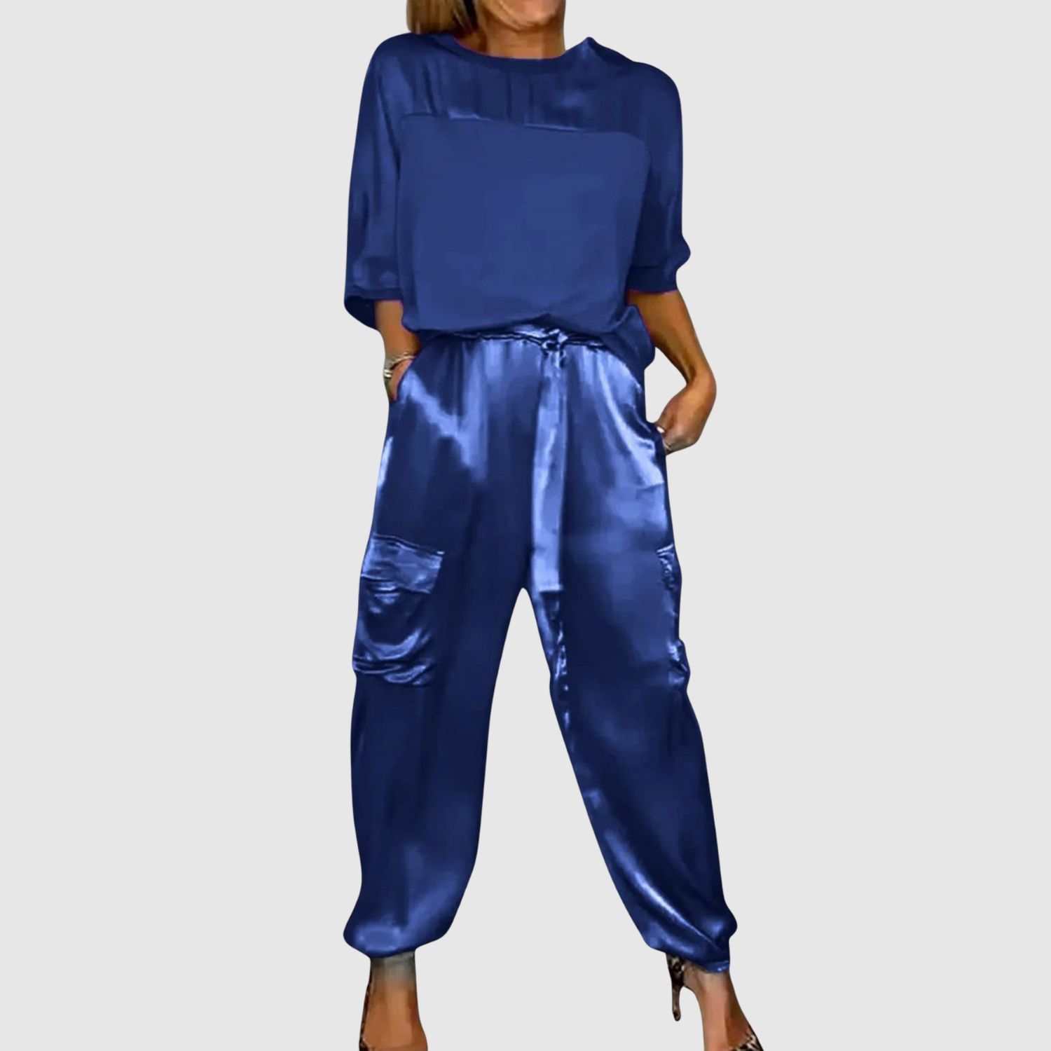 Natálie – Saténový komplet s elegantním leskem