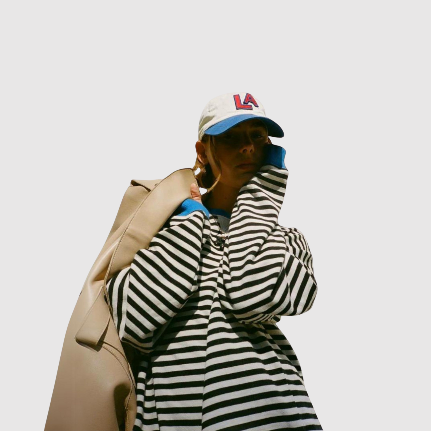 Nora – Svetřík s pruhy v kontrastních barvách