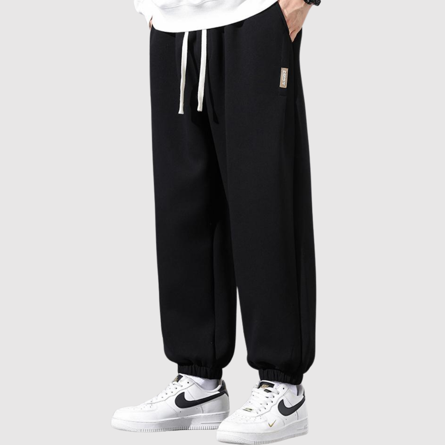 Denis – Základní joggers s komfortem