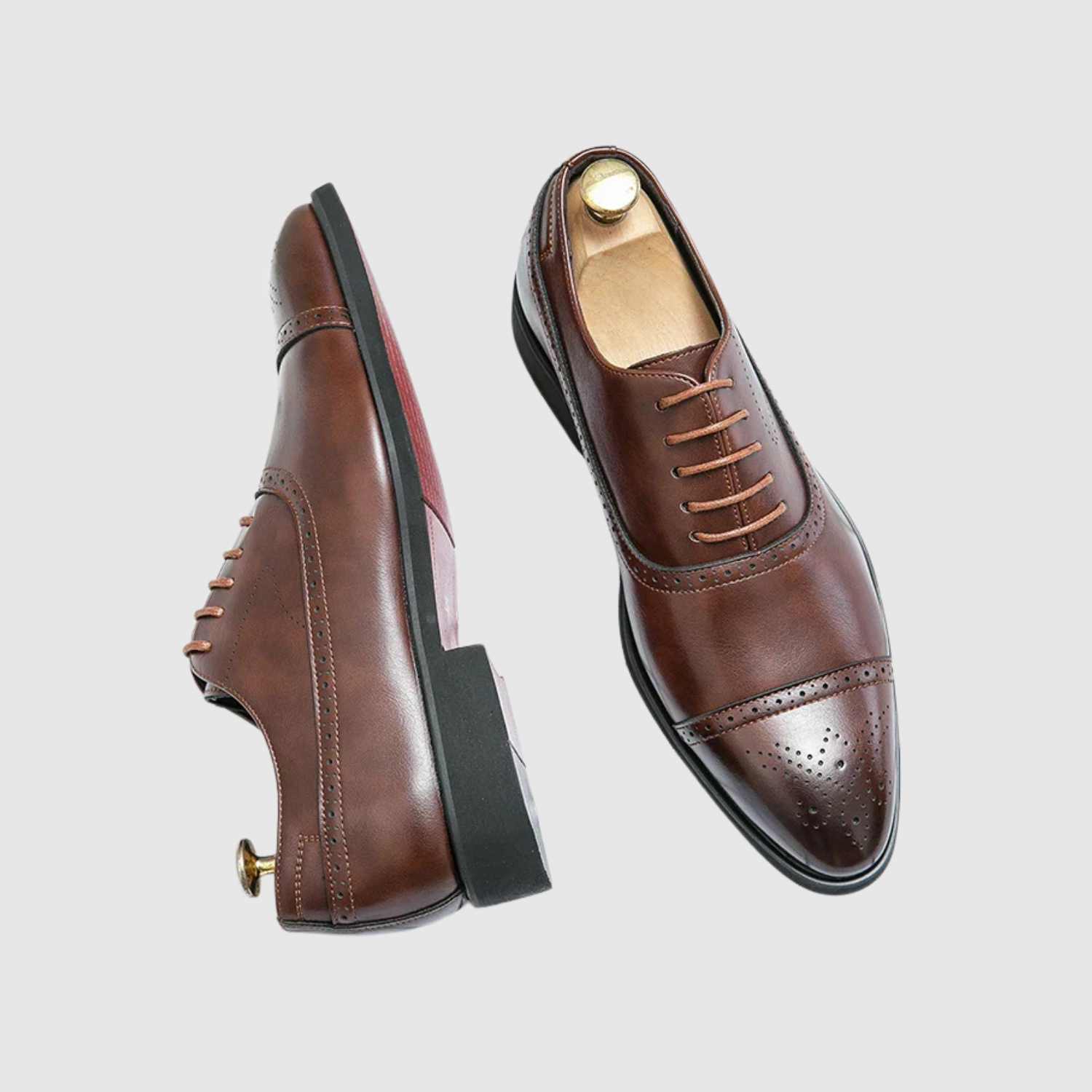 Oskar – Klasické Kožené Boty s Červenou Podešví