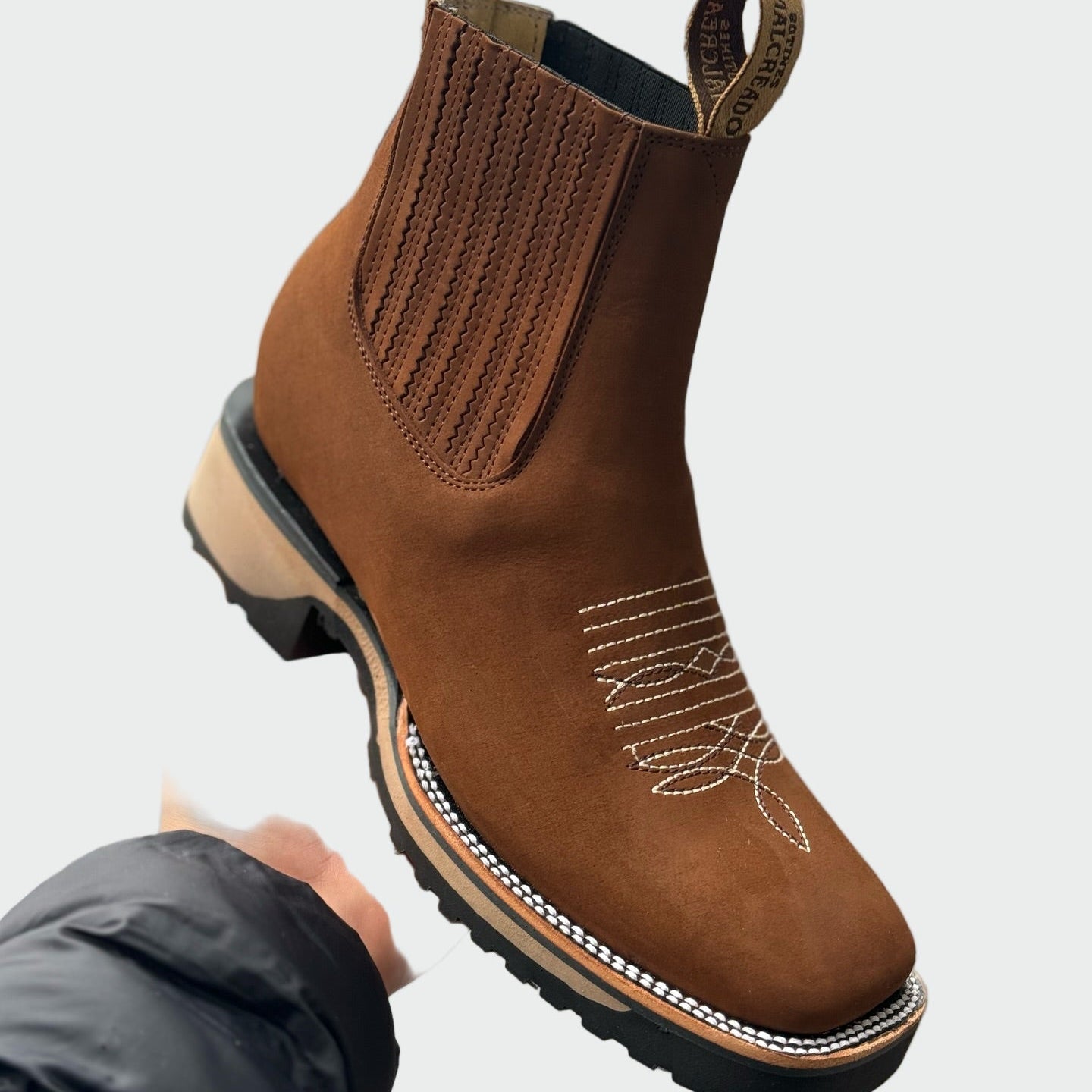 Kožené cowboy boty