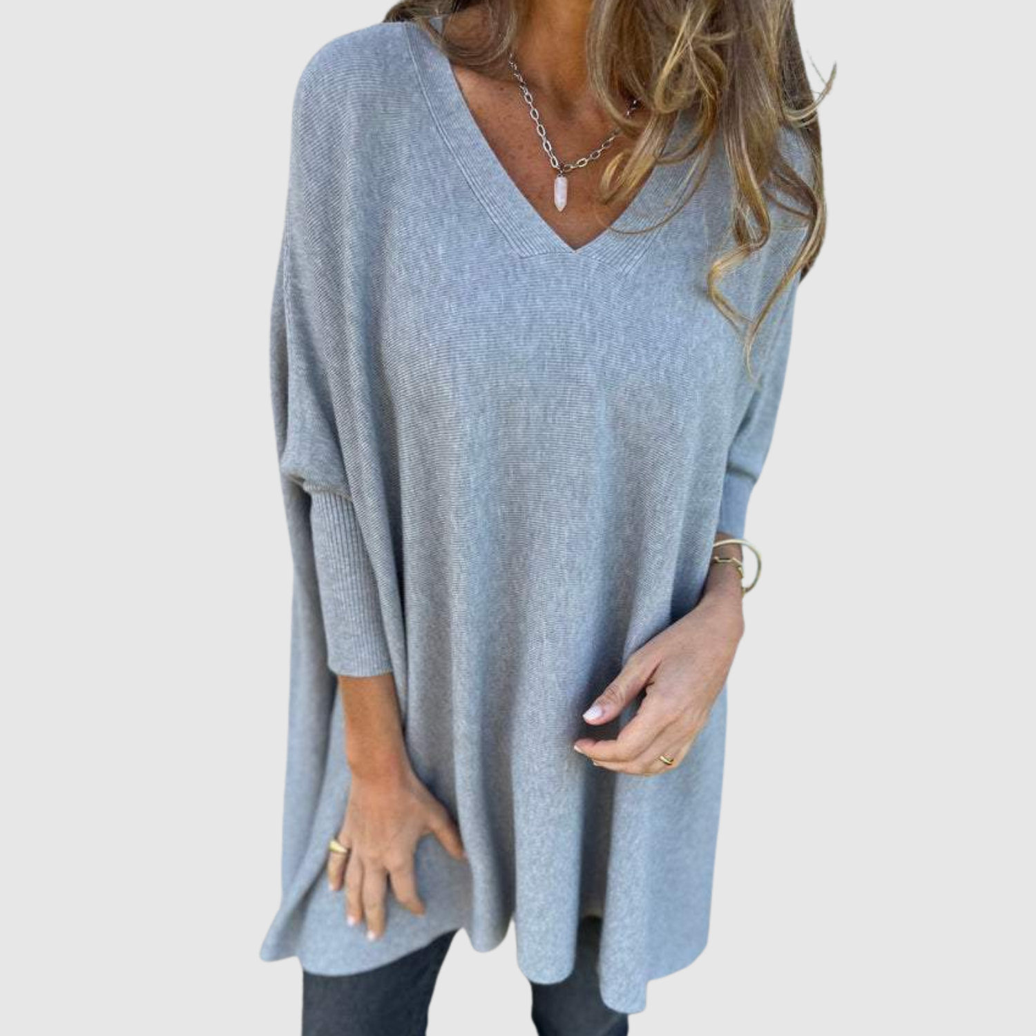 Nora – Elegantní svetr s V-výstřihem