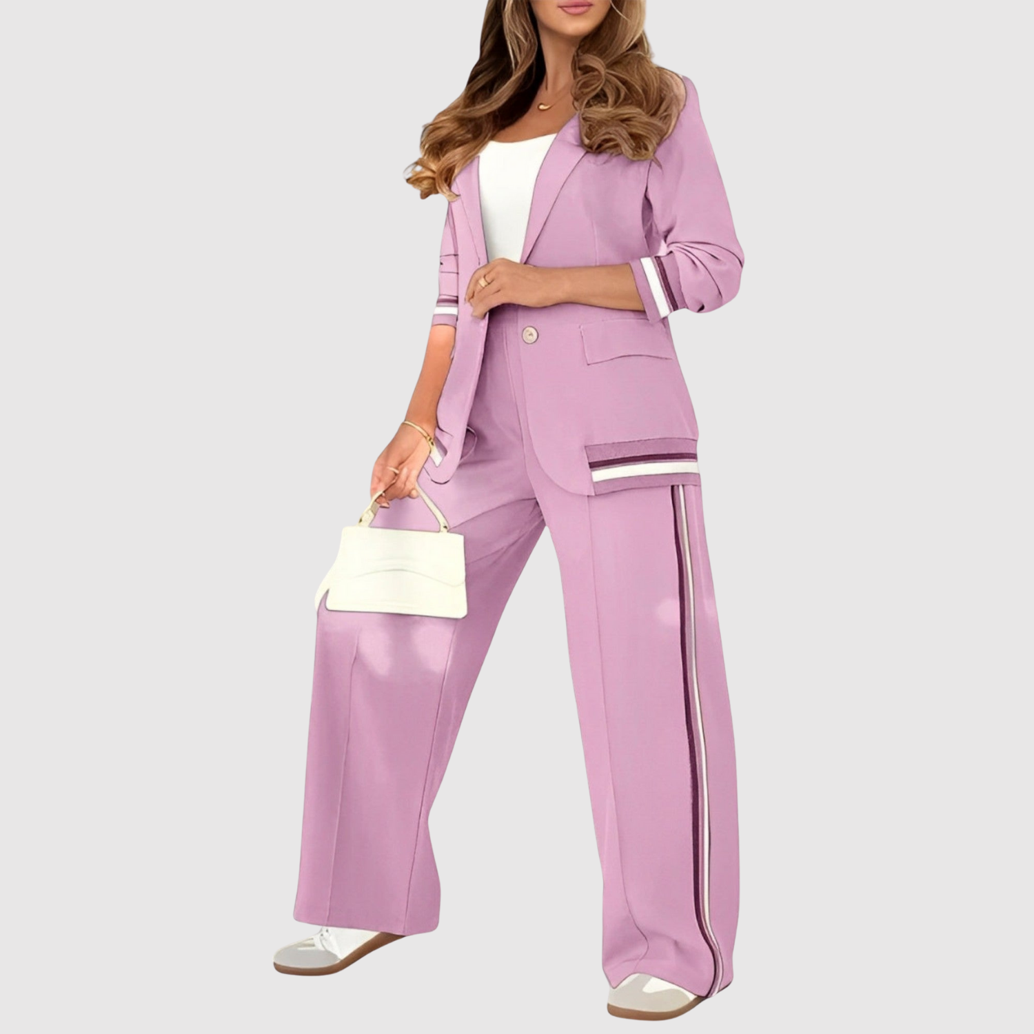 Natálie – Moderní overal se sportovními detaily