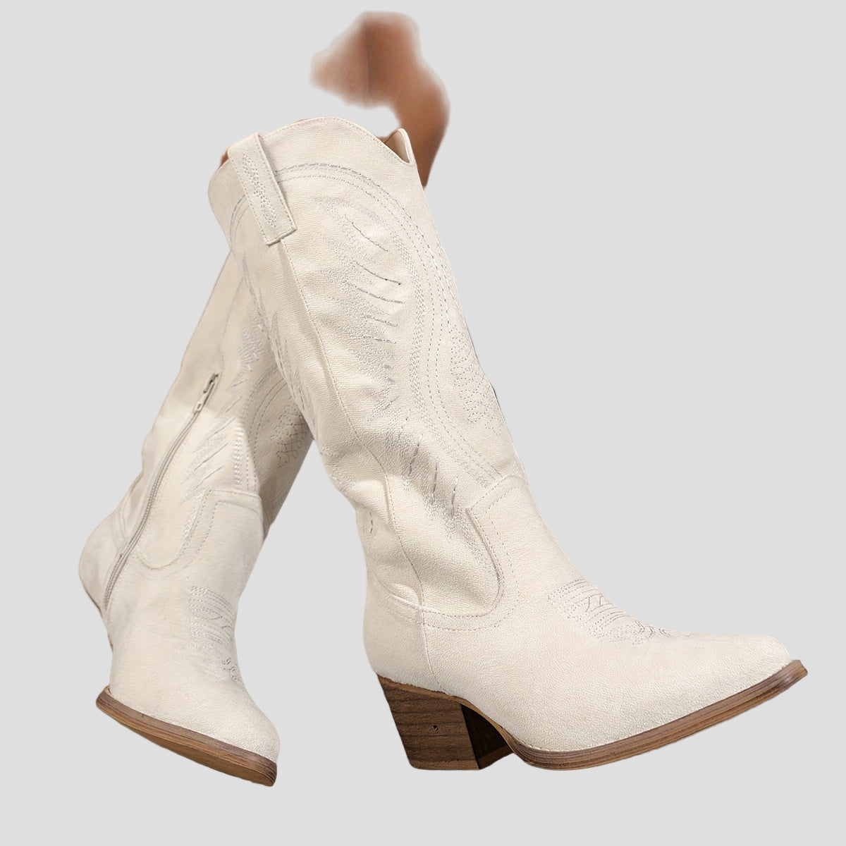 Stylové vyšívané westernové boty