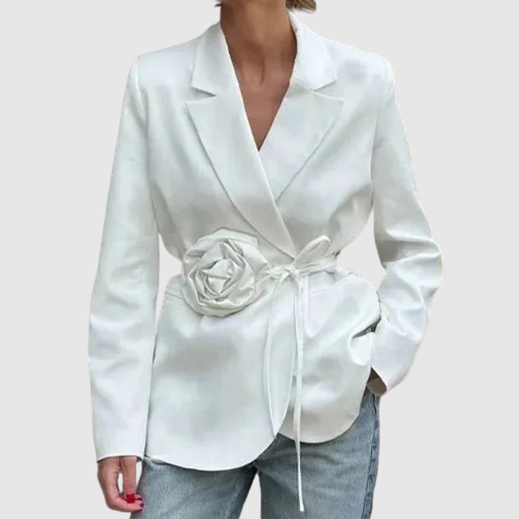 Silvie – Blazer s barevným detailem v pase