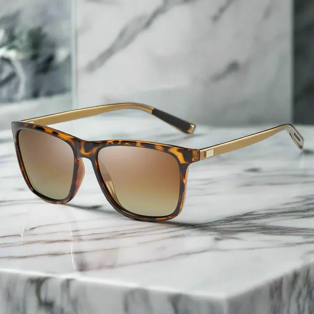 Alex – Sluneční brýle s pilotním designem a zrcadlovými skly